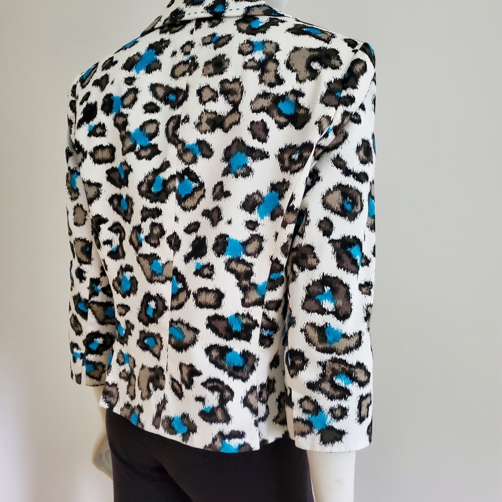 Spring dress jacket - Picture 3 of 8